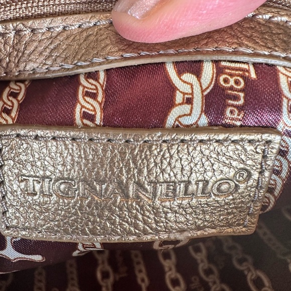 Tignanello women’s gold/bronze leather shoulderbag - Picture 7 of 8